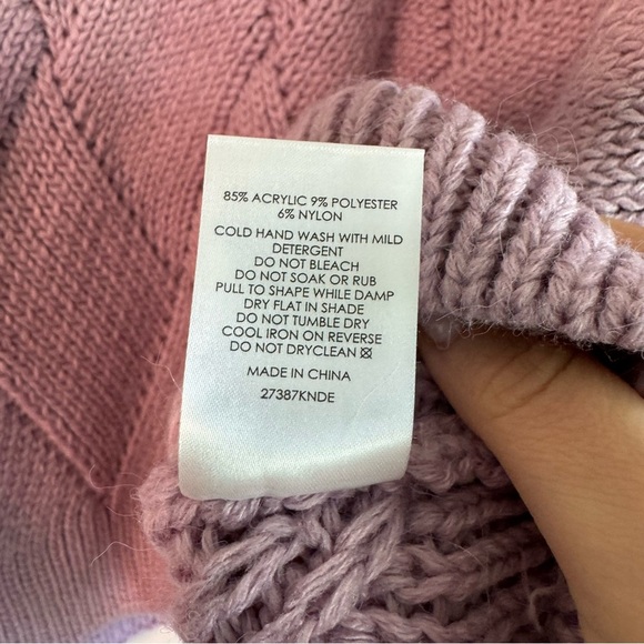 Decjuba Australia chunky knit turtleneck sweater size medium - Picture 6 of 7